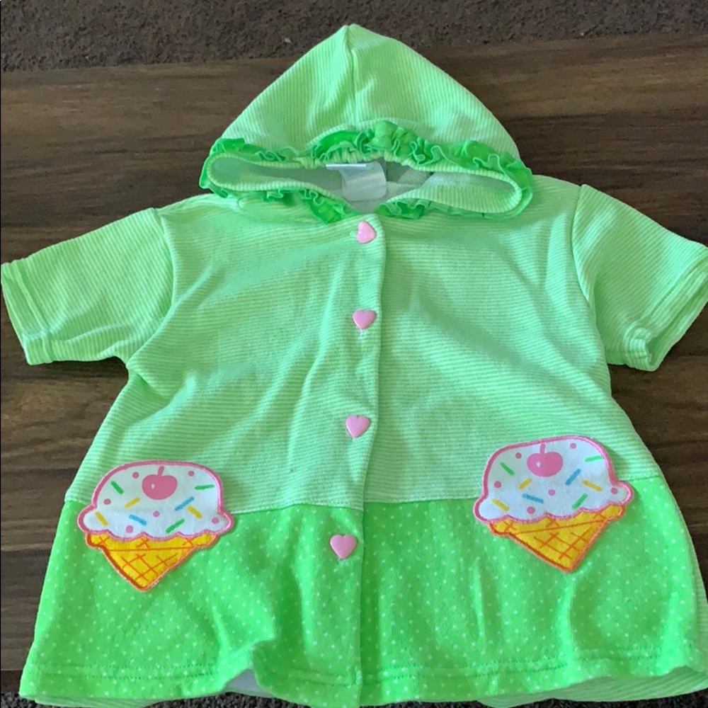 Girl’s short sleeve coat